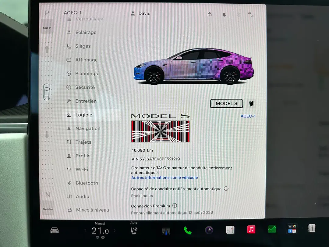 Tesla Model S Plaid - Thumbnail 36