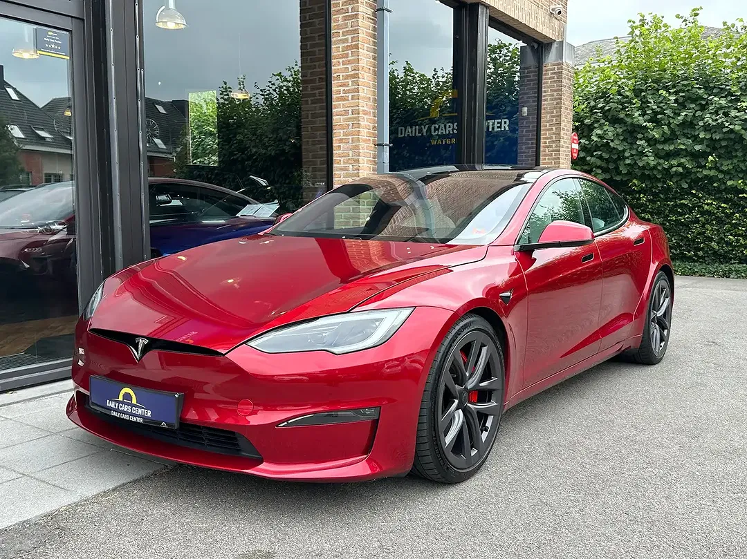 Tesla Model S Plaid - Thumbnail 5