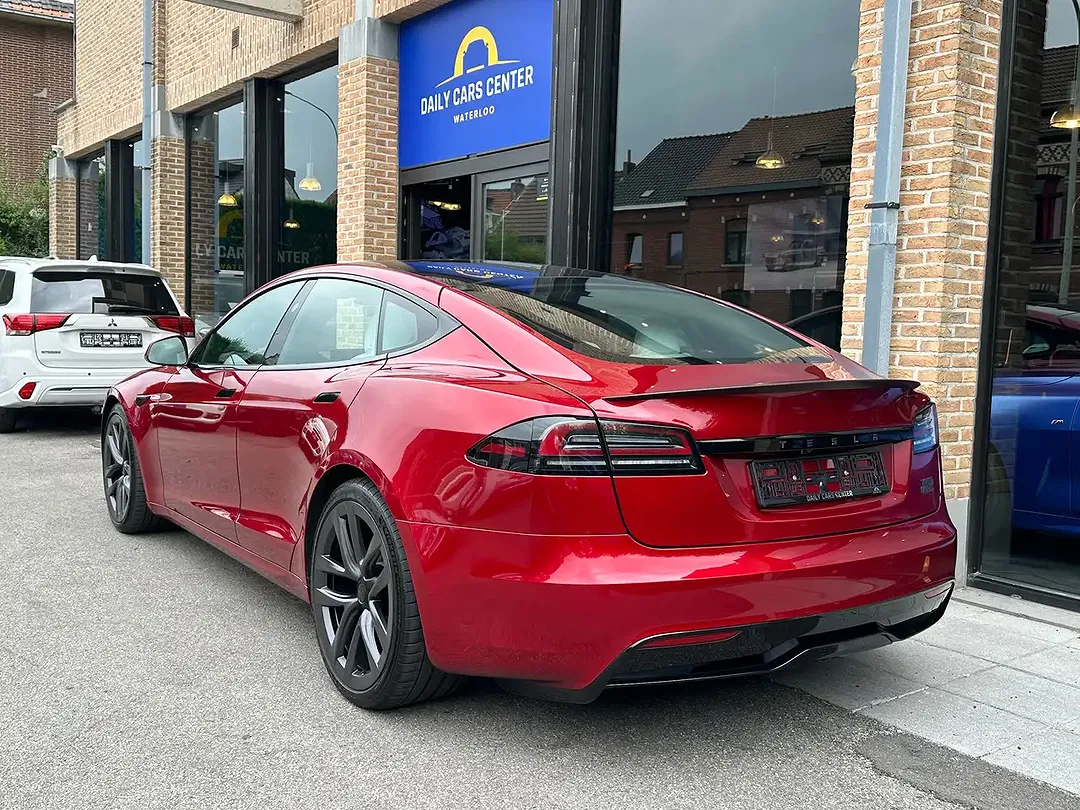 Tesla Model S Plaid - Thumbnail 7