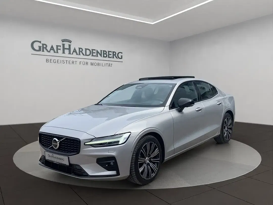 Volvo S60 Ultimate Dark - foto 1