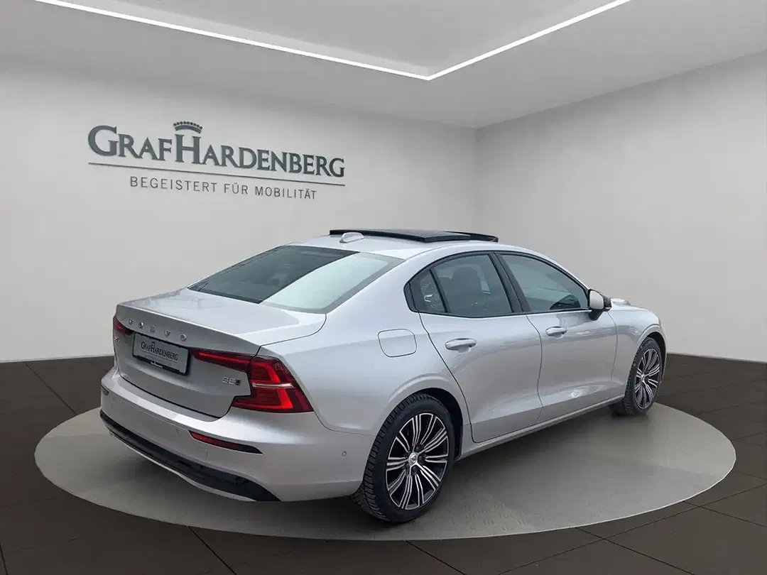 Volvo S60 Ultimate Dark - Thumbnail 6