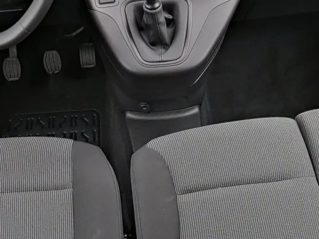 Peugeot Partner - Thumbnail 12