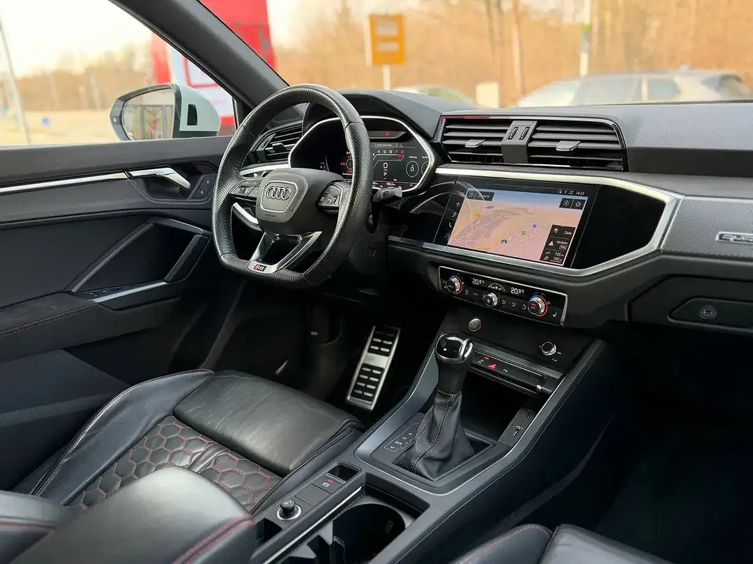 Audi RS Q3 2.5 TFSI quattro Sportback - Thumbnail 14