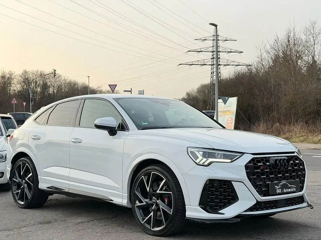 Audi RS Q3 2.5 TFSI quattro Sportback - Thumbnail 4