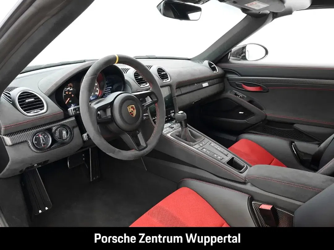Porsche 718 Spyder RS - Thumbnail 11