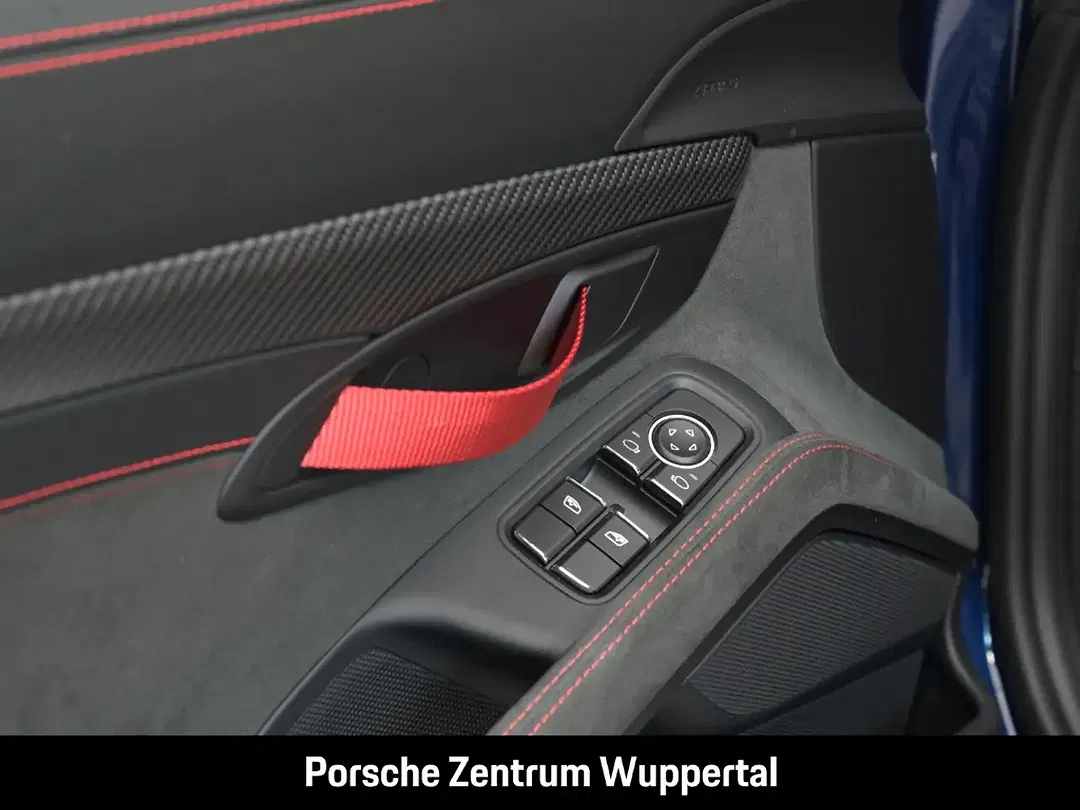 Porsche 718 Spyder RS - foto 15