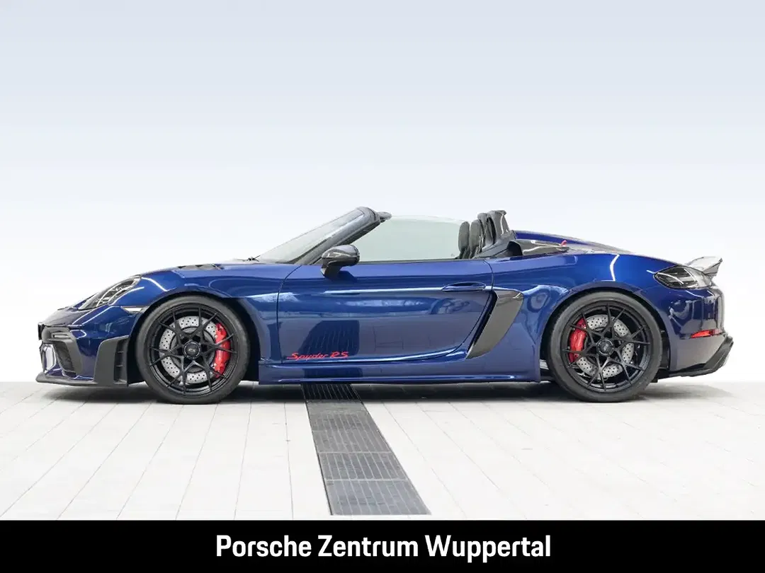 Porsche 718 Spyder RS - foto 2