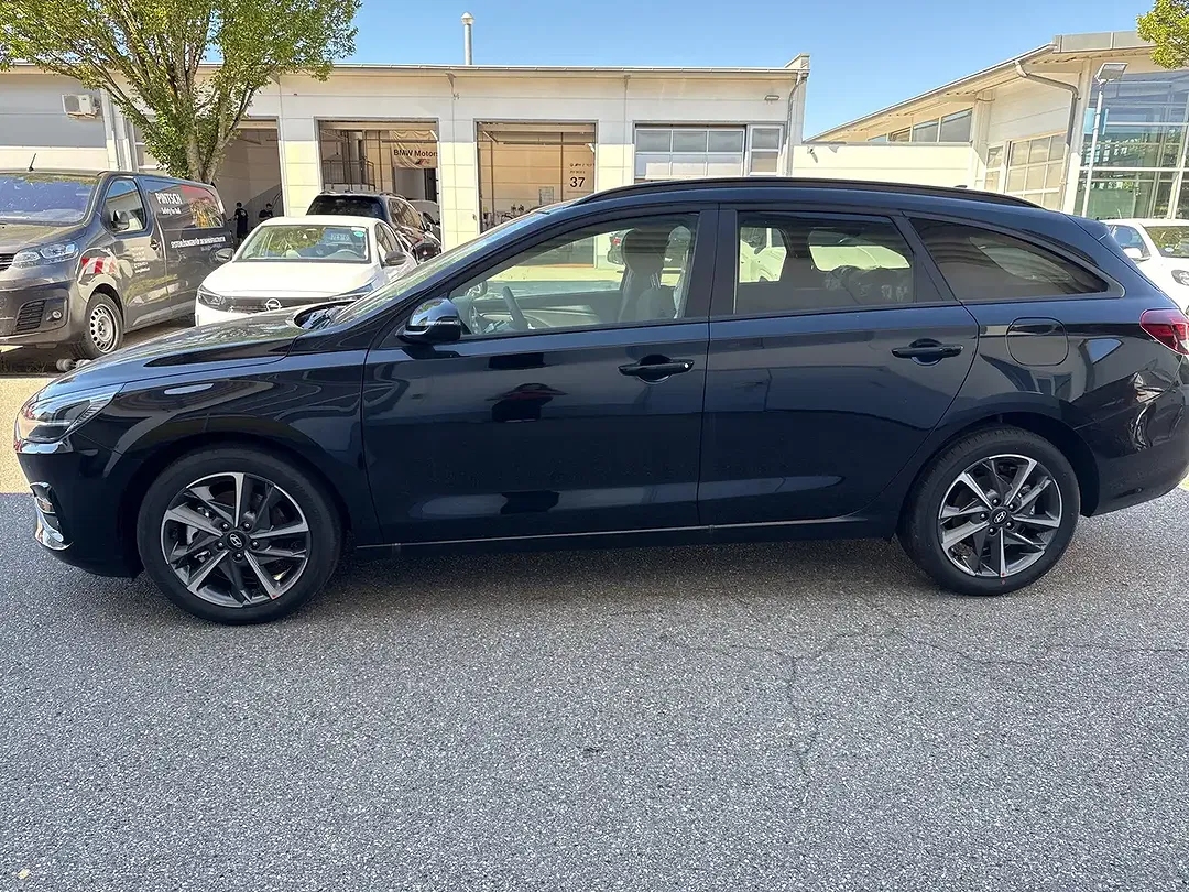 Hyundai i30 1.6 T-GDI DCT cw Trend - Thumbnail 3