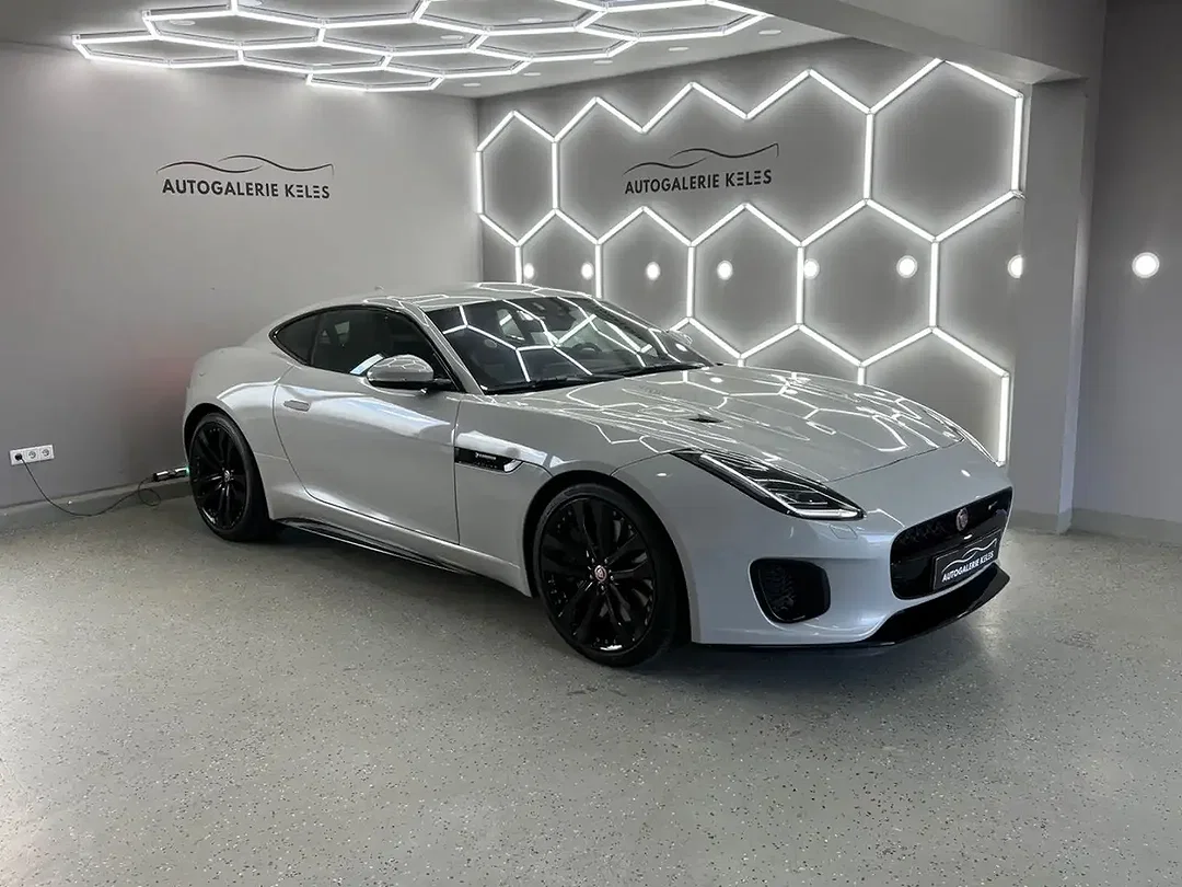 Jaguar F-Type 4x4 Coupe R-Dynamic - Afbeelding 1
