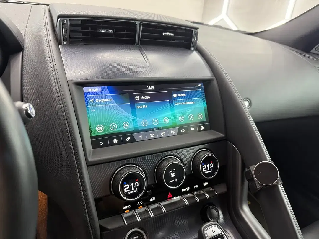 Jaguar F-Type 4x4 Coupe R-Dynamic - Thumbnail 12