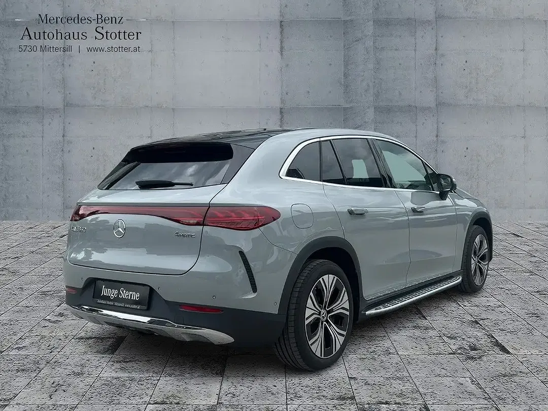 Mercedes-Benz EQE SUV 350 4MATIC - Thumbnail 8
