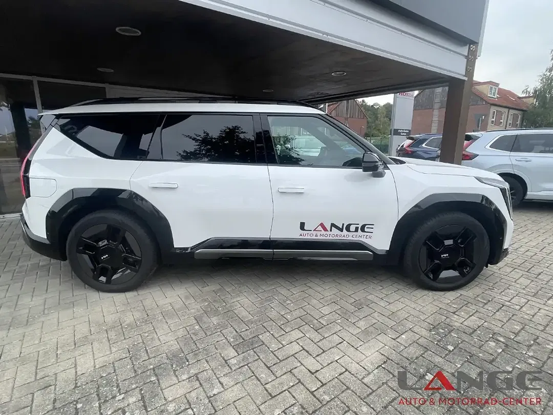 Kia EV9 4WD GT-Line - Thumbnail 4
