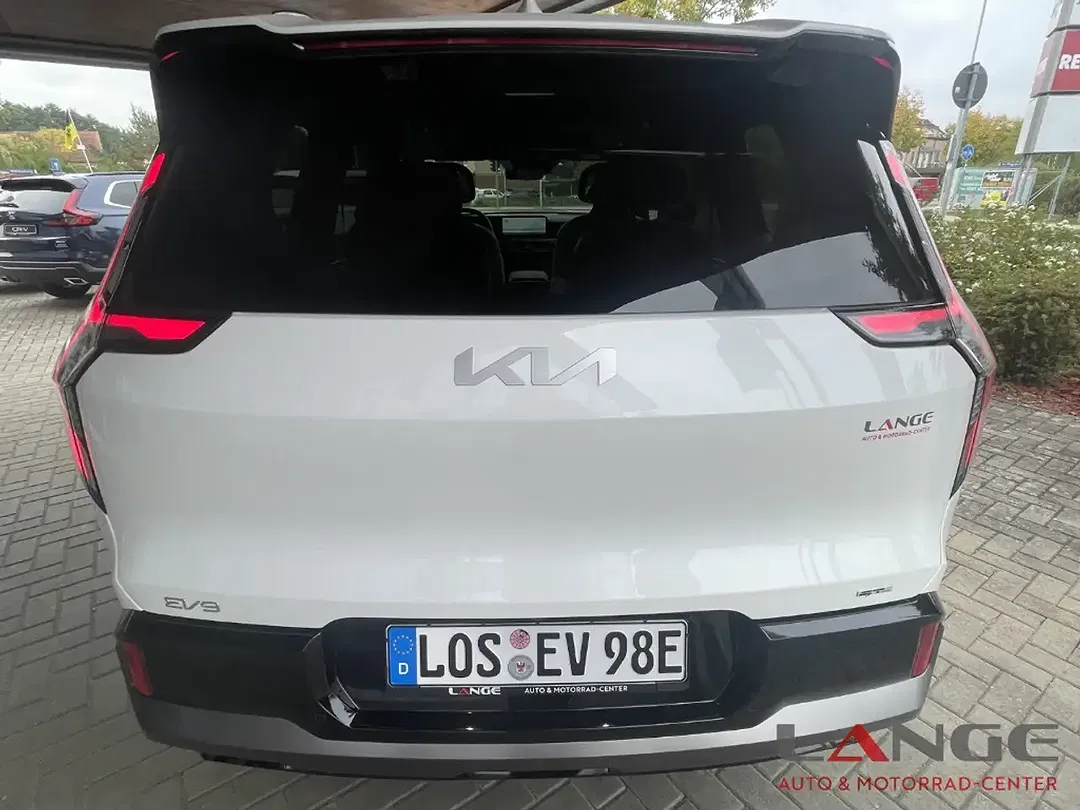 Kia EV9 4WD GT-Line - Thumbnail 6