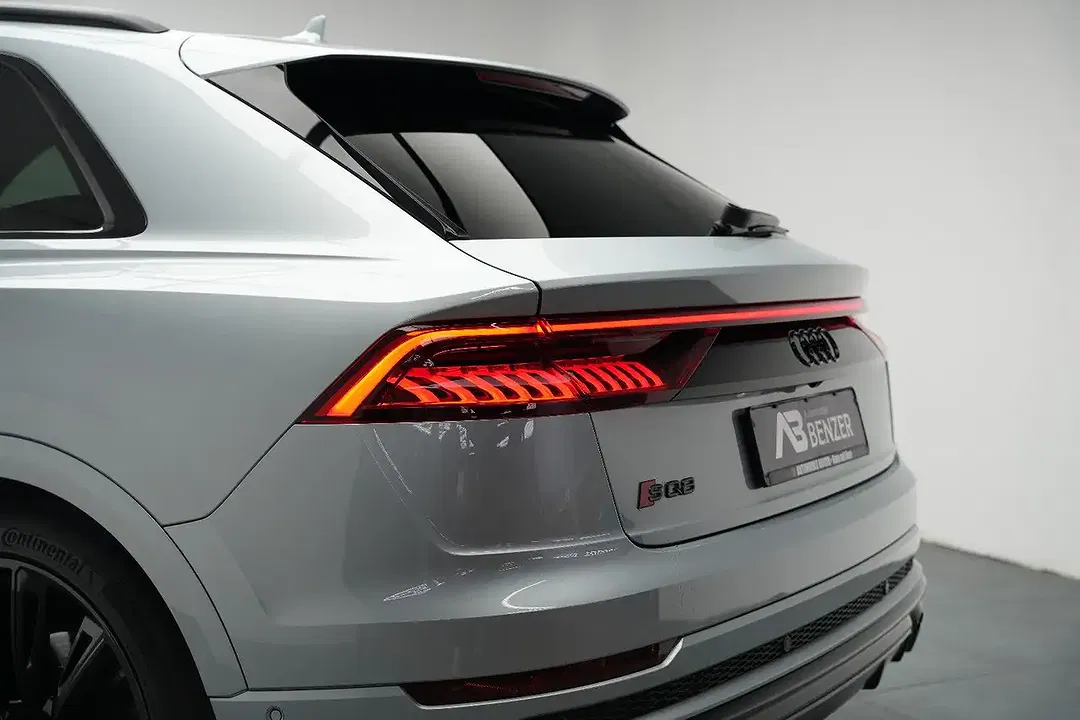 Audi SQ8 4.0 TFSI quattro exclusive - Thumbnail 12