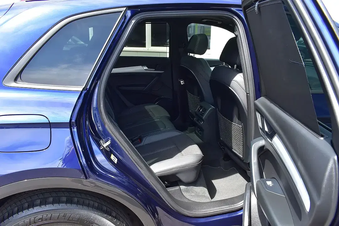 Audi Q5 quattro Matrix LED S line - Thumbnail 11