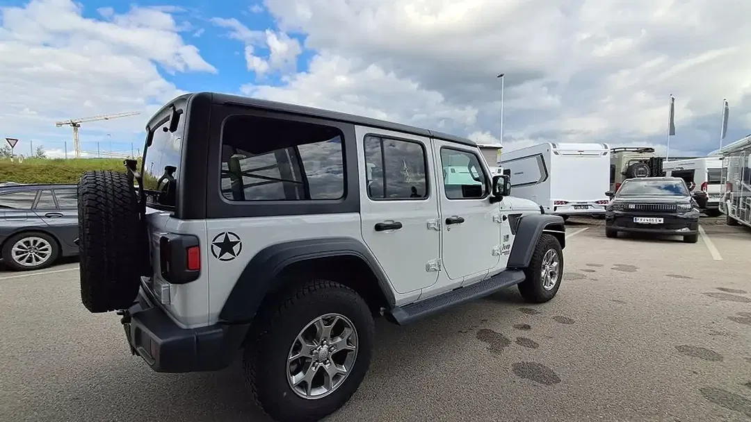 Jeep Wrangler 2.2 CRDi AUT Unlimited Sport - Thumbnail 8
