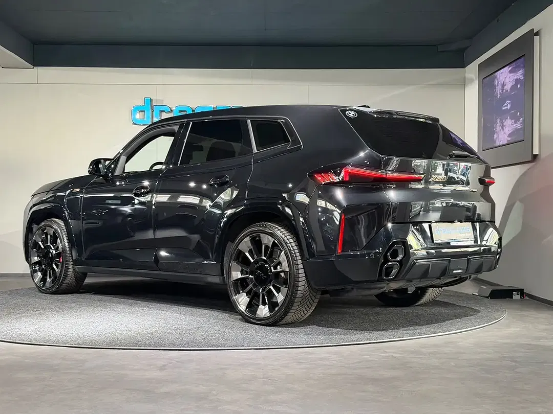 BMW XM Plus - foto 2