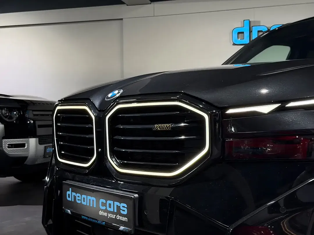 BMW XM Plus - Thumbnail 4