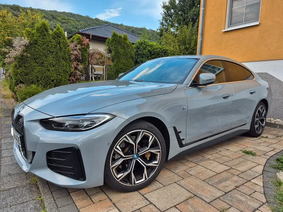 BMW i4 eDrive M Gran Coupe - Thumbnail 10