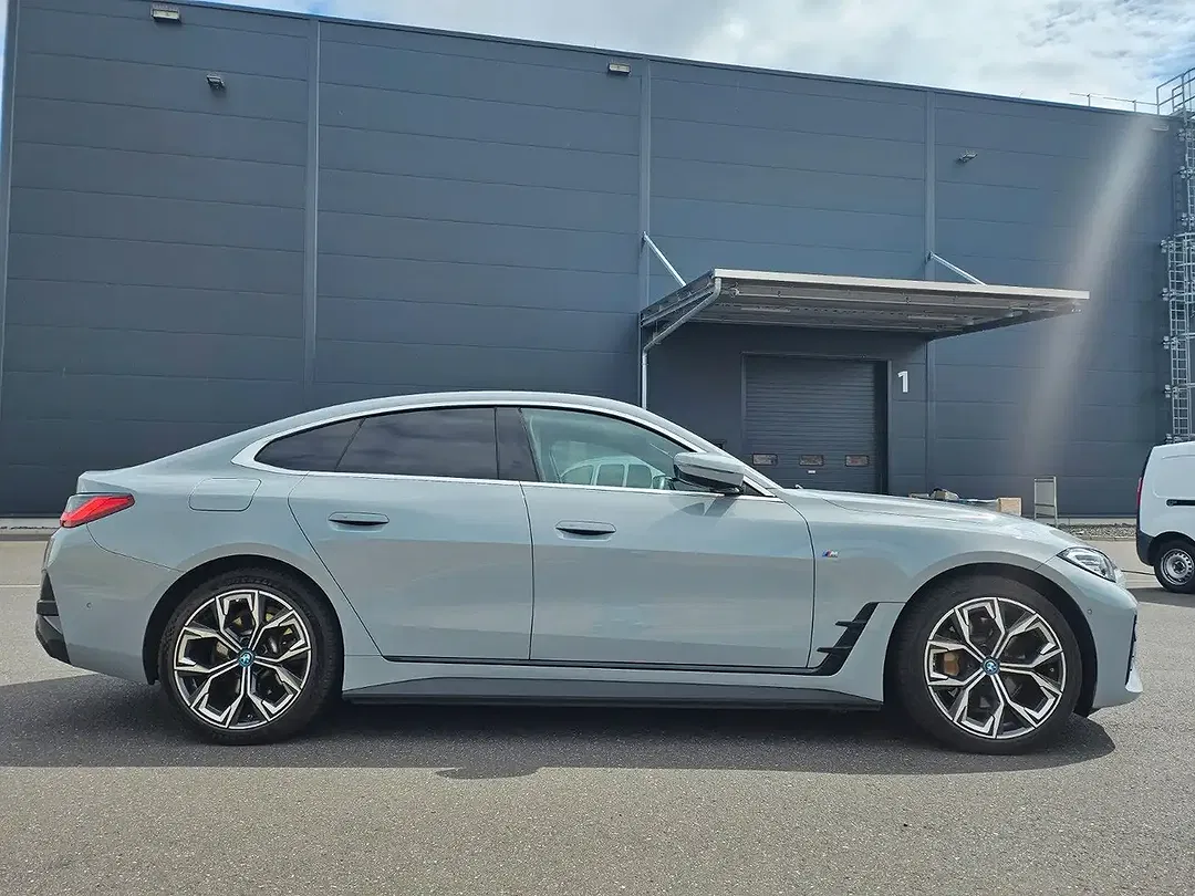 BMW i4 eDrive M Gran Coupe - Thumbnail 11