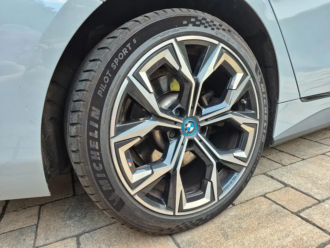 BMW i4 eDrive M Gran Coupe - Thumbnail 27