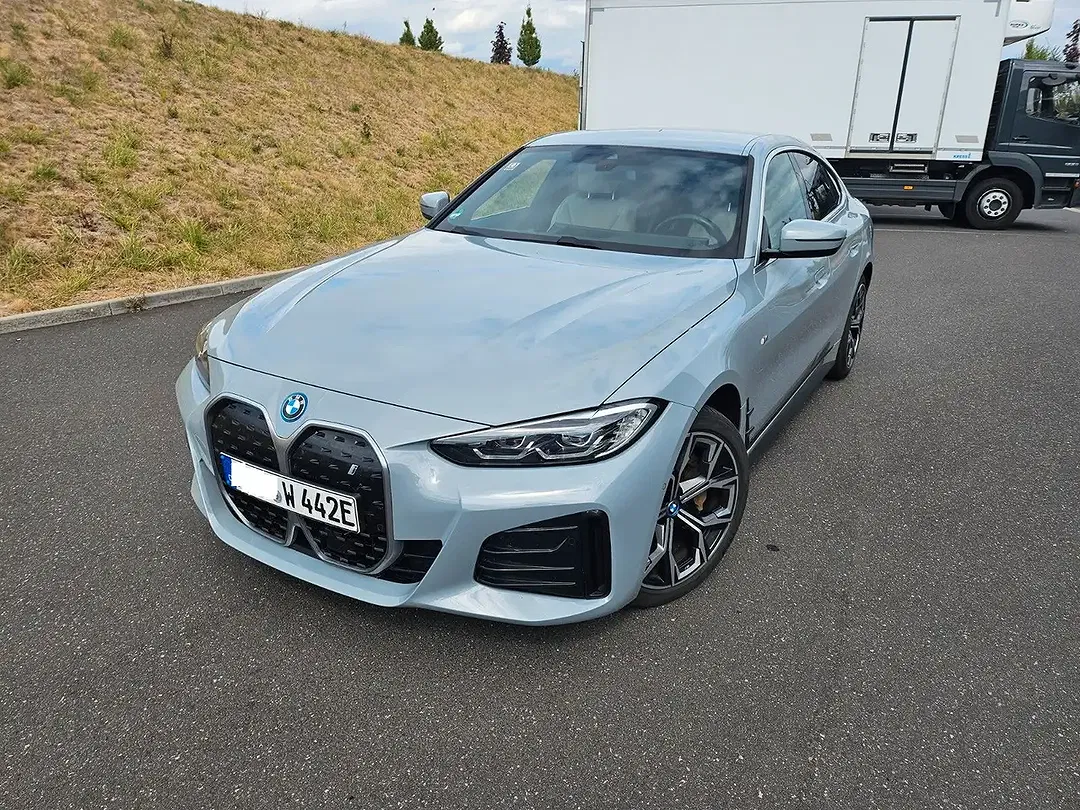 BMW i4 eDrive M Gran Coupe - Thumbnail 5