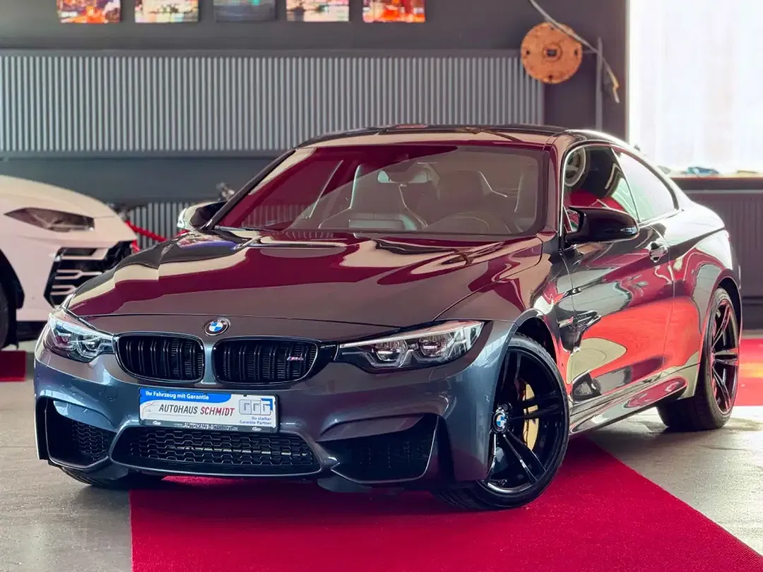 BMW M4 Coupe - foto 1