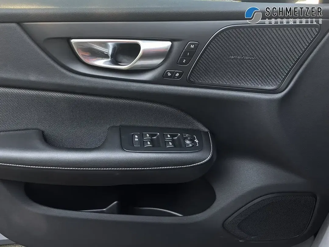 Volvo S60 B4 MHEV Plus Dark - Thumbnail 11