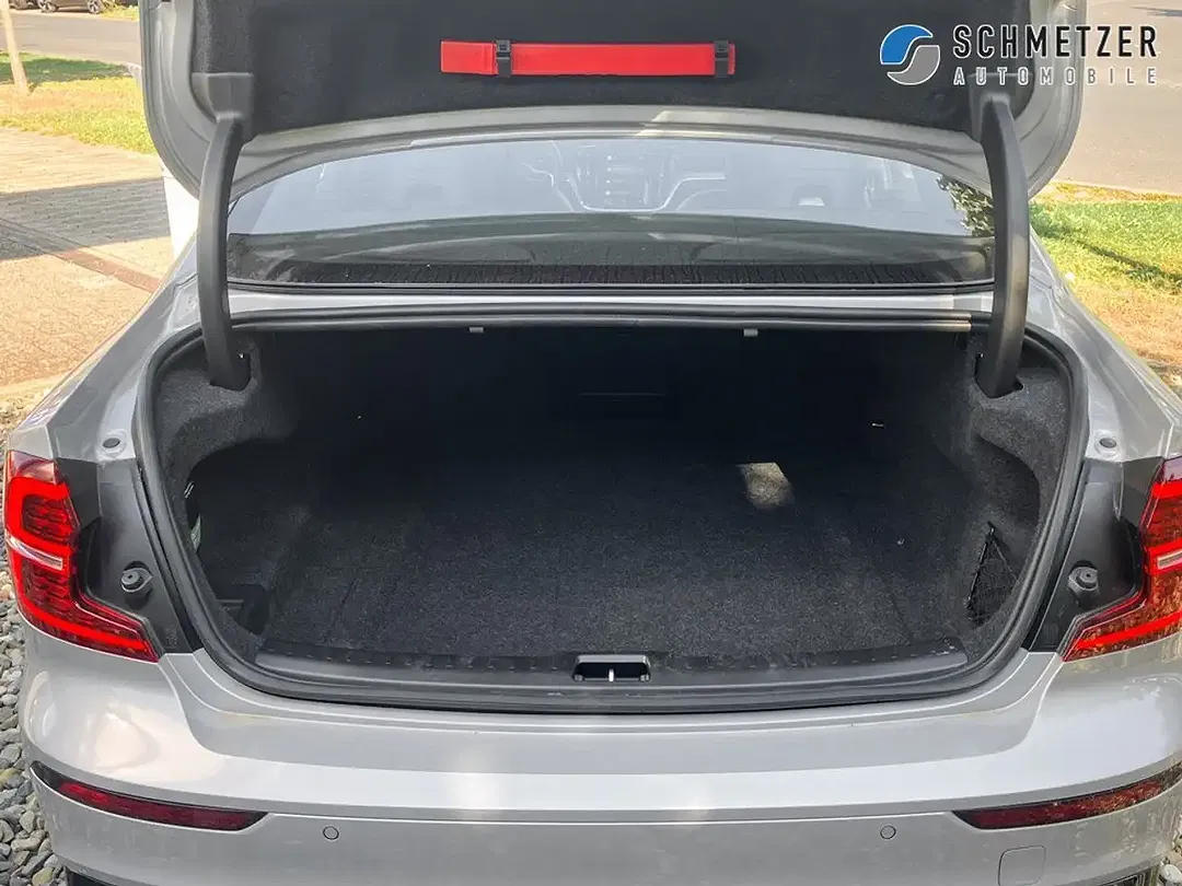 Volvo S60 B4 MHEV Plus Dark - Thumbnail 12