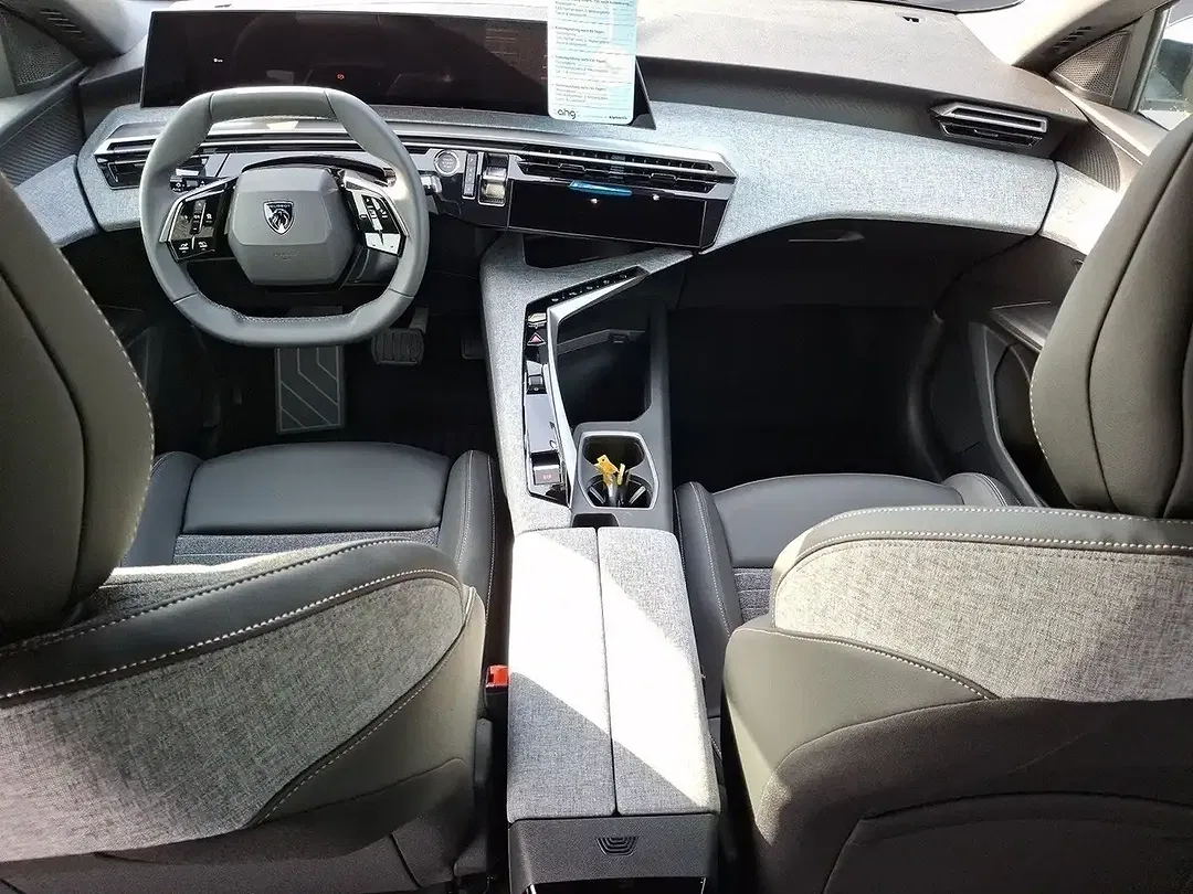 Peugeot 5008 145 e-DSC6 Hybrid Allure Business - Thumbnail 8