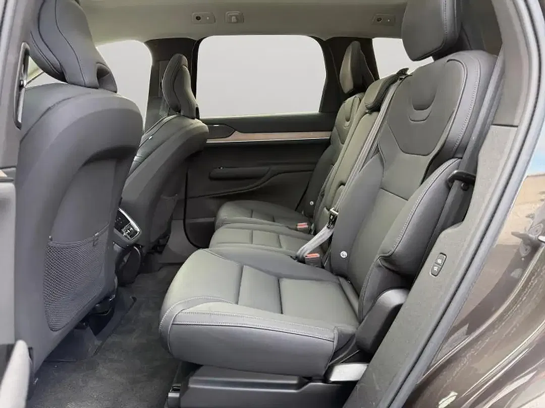 Volvo EX90 Twin Motor Ultra - Thumbnail 13