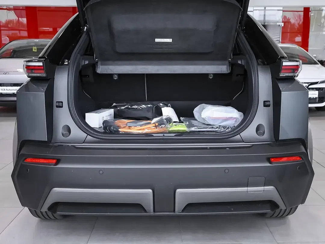 Toyota C-HR 4x4 Lounge - Thumbnail 10