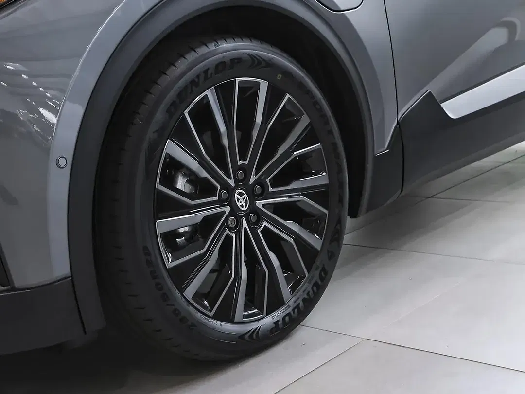 Toyota C-HR 4x4 Lounge - Thumbnail 13
