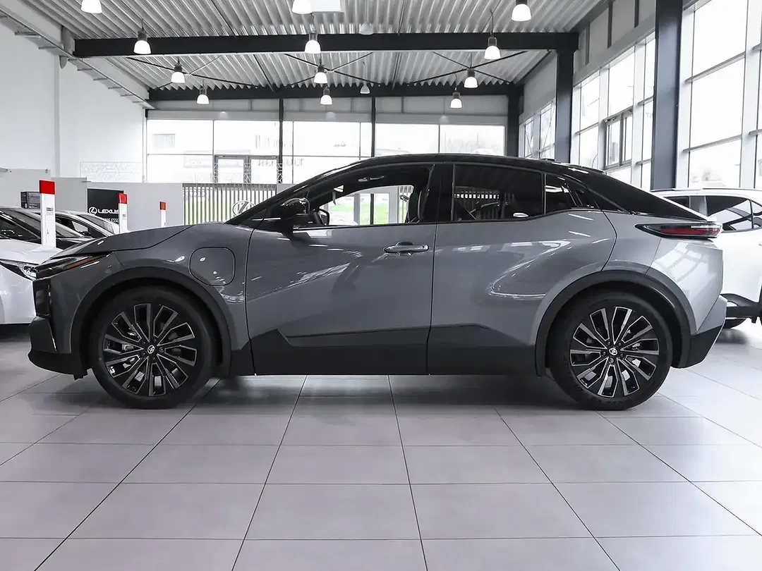 Toyota C-HR 4x4 Lounge - Thumbnail 3
