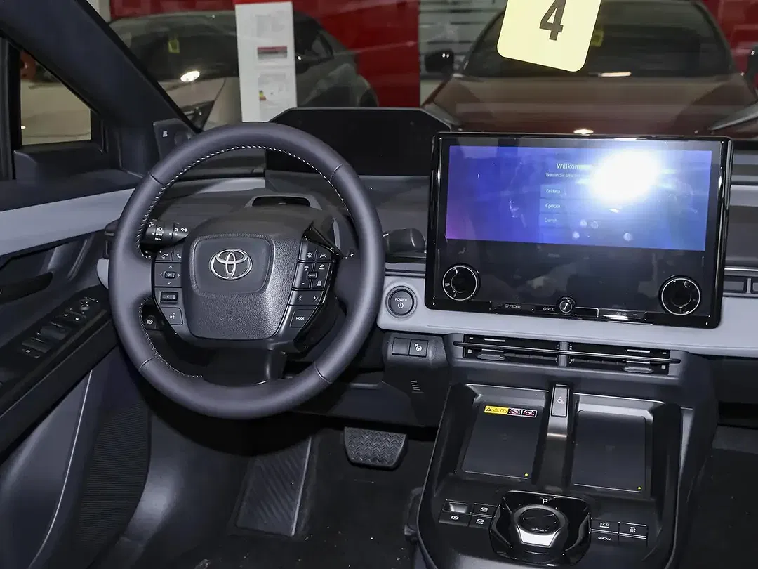 Toyota C-HR 4x4 Lounge - Thumbnail 9