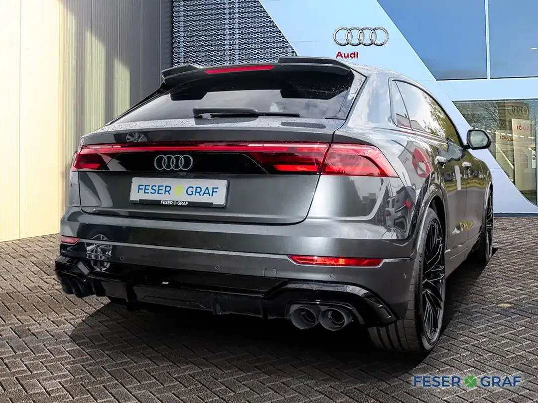 Audi Q8 55 TFSI e - Thumbnail 2