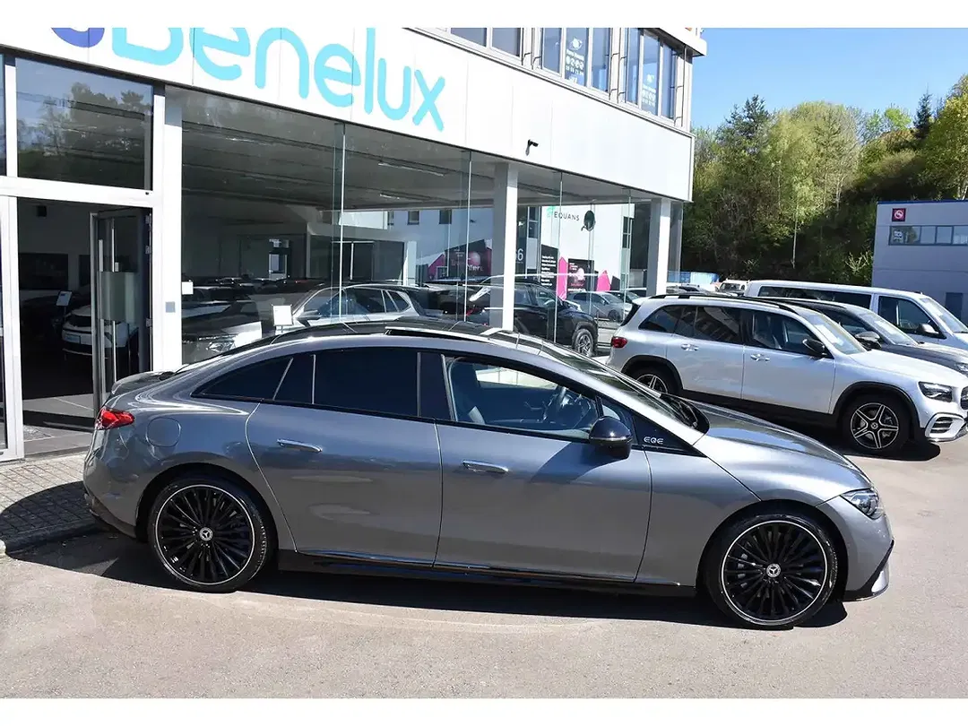 Mercedes-Benz EQE 300 AIRMATIC Burmester AMG Line - Thumbnail 3