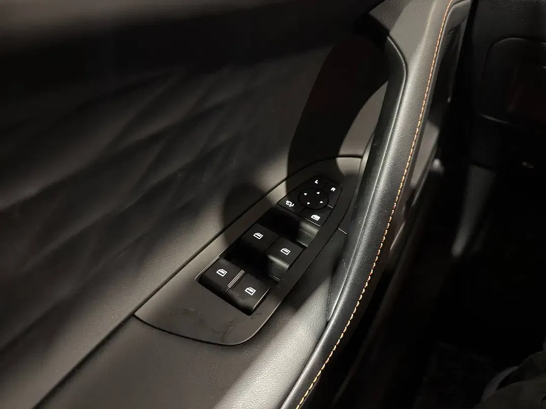 MG EHS 1.5 PHEV Turbo Luxury - Thumbnail 12