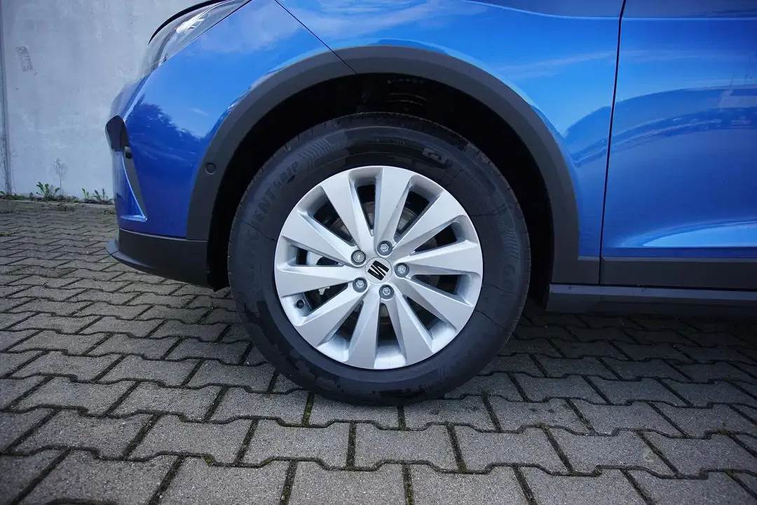 SEAT Arona 1.0 TSI Style - Thumbnail 3