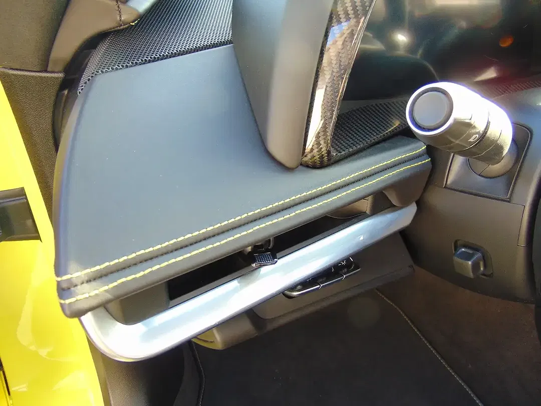 Corvette C8 Convertible 3LT - Thumbnail 19