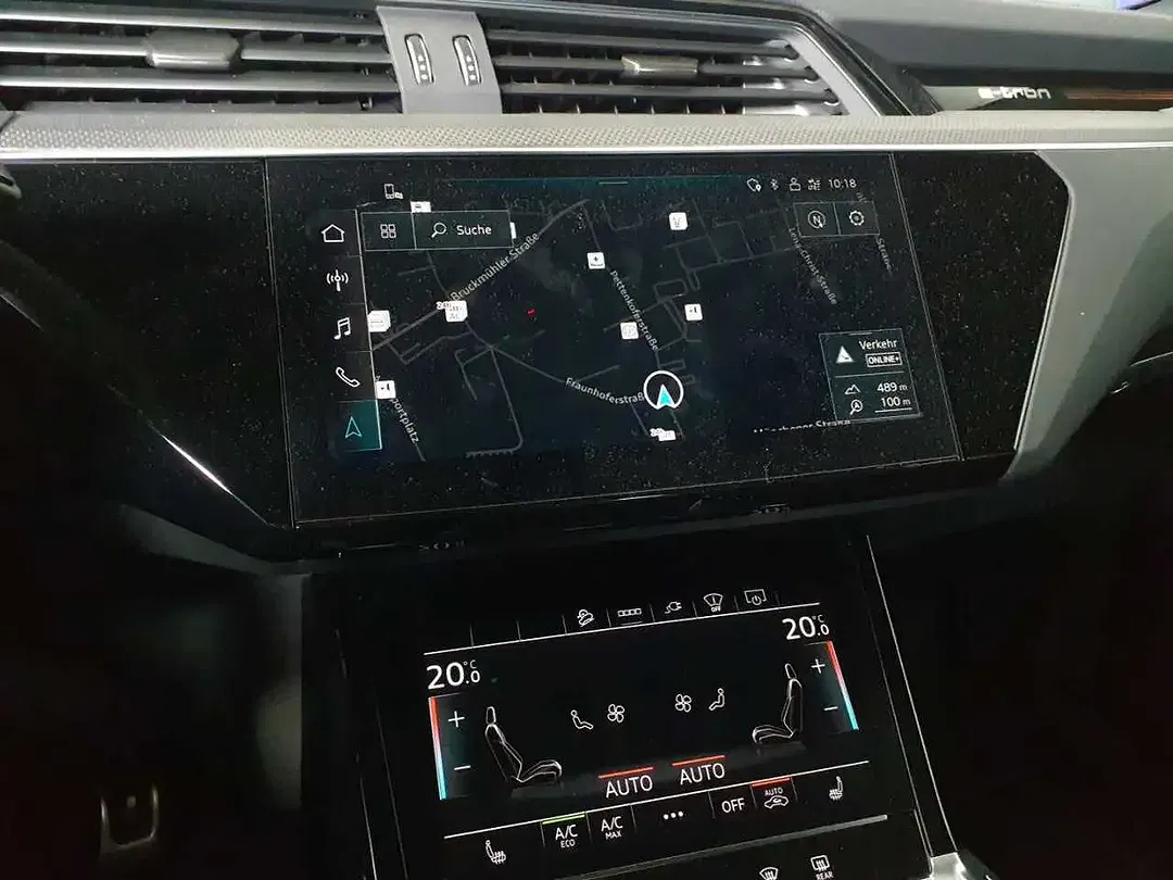 Audi Q8 e-tron 55 quattro Matrix LED S line - Thumbnail 7