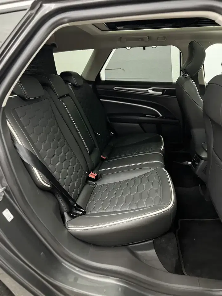 Ford Mondeo 2.0 Hybrid Vignale - Thumbnail 9