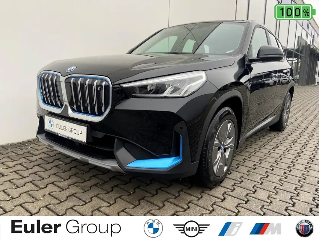 BMW iX1 xDrive - foto 1