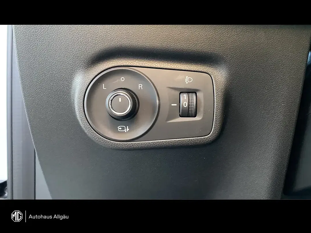 MG ZS Hybrid+ Luxury - Thumbnail 10