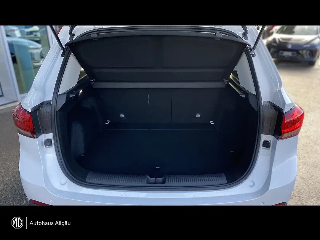 MG ZS Hybrid+ Luxury - Thumbnail 6