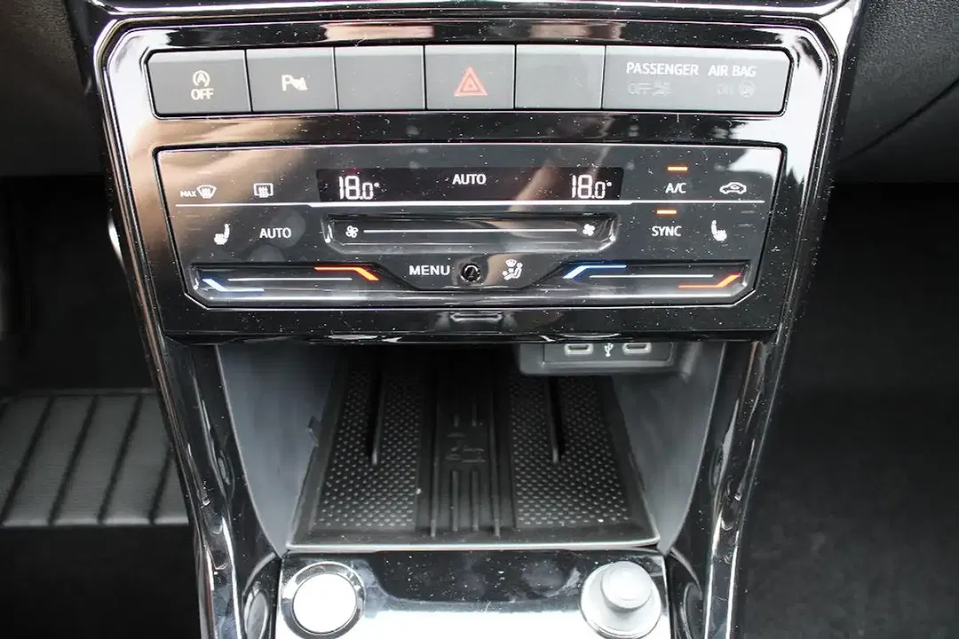 Volkswagen T-Cross 1.5 TSI DSG R-Line - Thumbnail 14