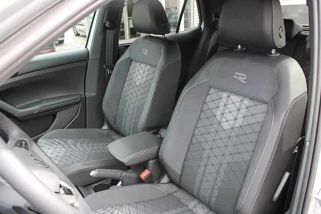 Volkswagen T-Cross 1.5 TSI DSG R-Line - Thumbnail 3