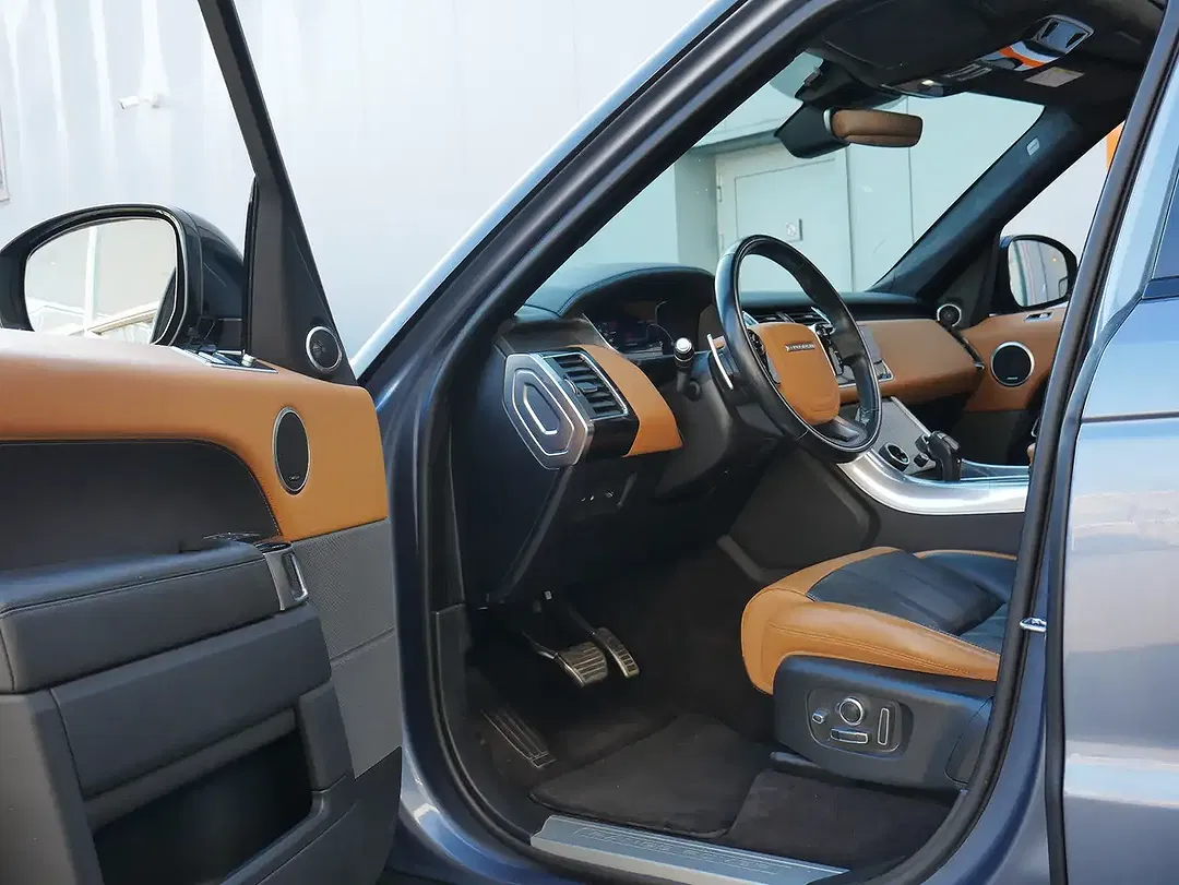 Land Rover Range Rover Sport P400e Autobiography - Thumbnail 9