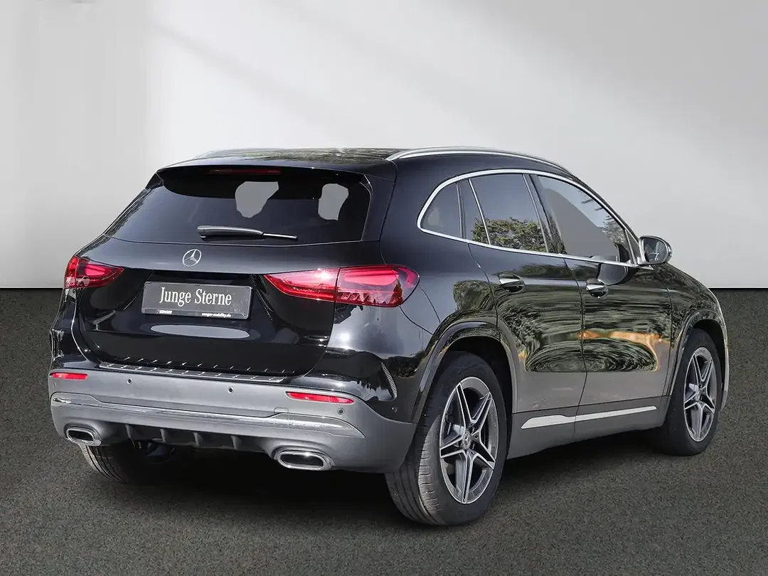Mercedes-Benz GLA 200 AMG - Thumbnail 2