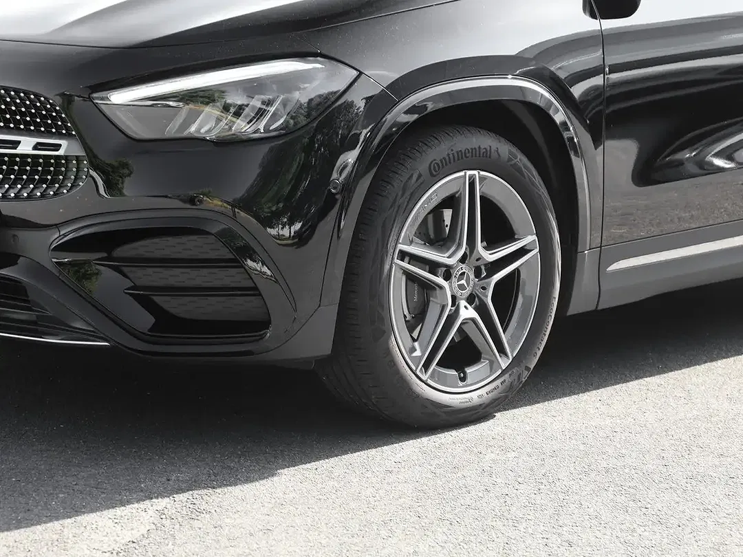 Mercedes-Benz GLA 200 AMG - Thumbnail 8